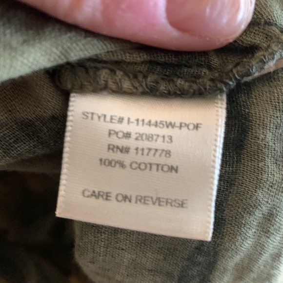 Love Stitch Camo top - Picture 4 of 5